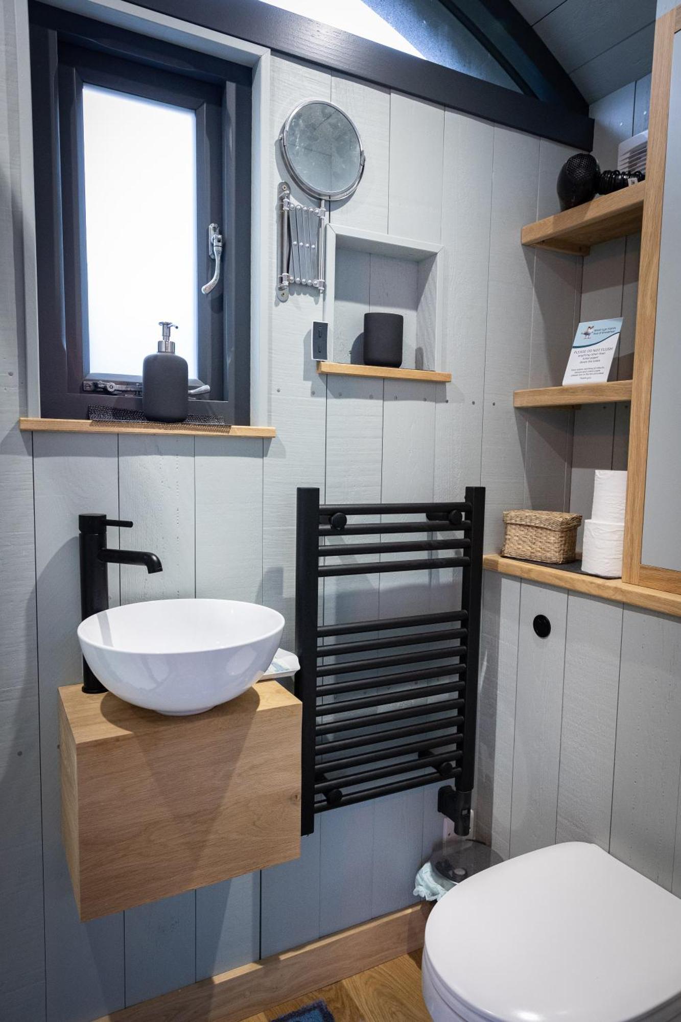 West Lyn Farm B&B And Shepherd Hut Lynton Bagian luar foto