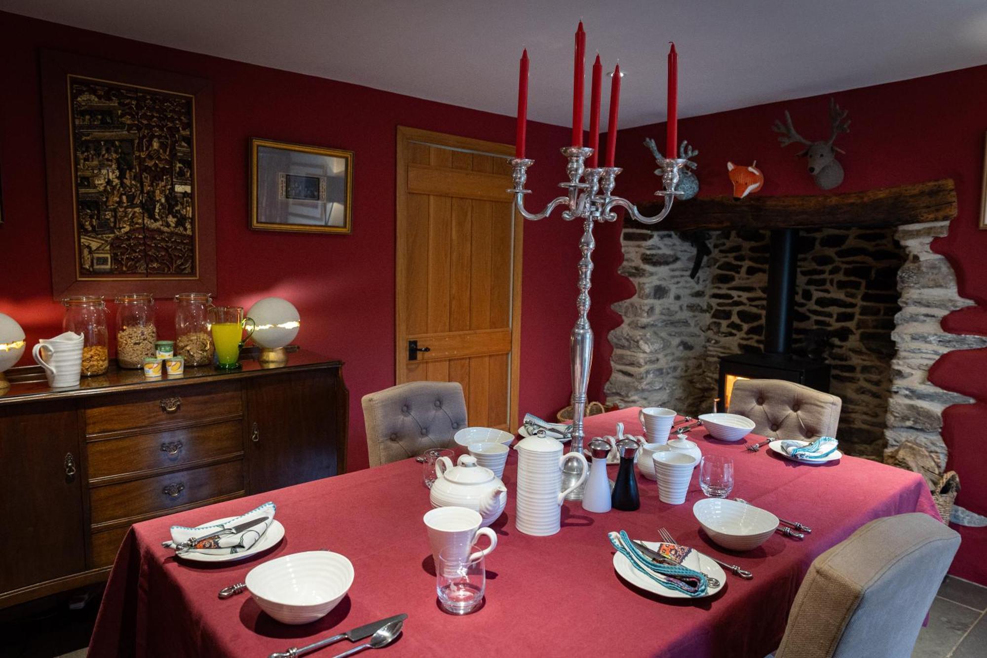 West Lyn Farm B&B And Shepherd Hut Lynton Bagian luar foto